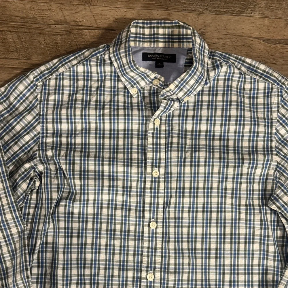 Banana Republic Slimfit Blue Green & White Plaid Button Down Short - Size S